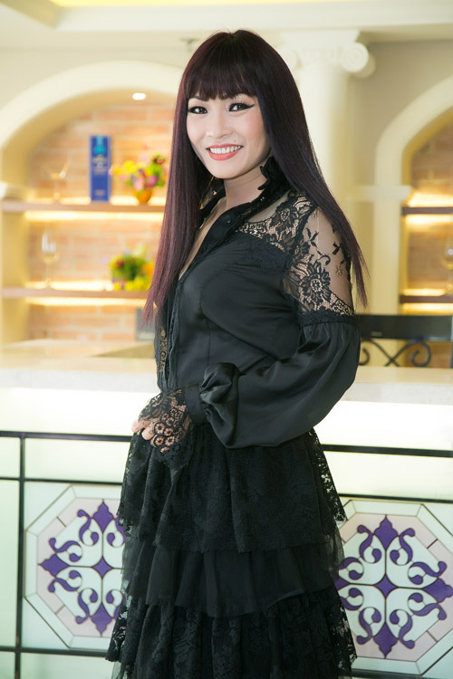 Đi bên chồng, Trương Quỳnh Anh táo bạo hết cỡ - 7