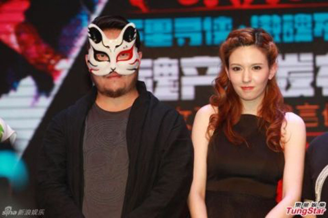 Đại gia Trung Quốc giấu mặt trong phi vụ mua nữ diễn viên này về làm thư ký.