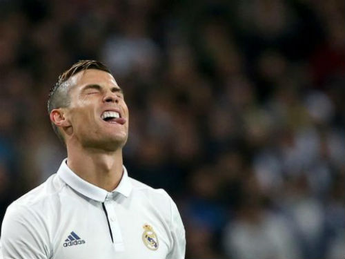 Real: Bán Ronaldo & Benzema, xây tam tấu 180 triệu bảng - 1