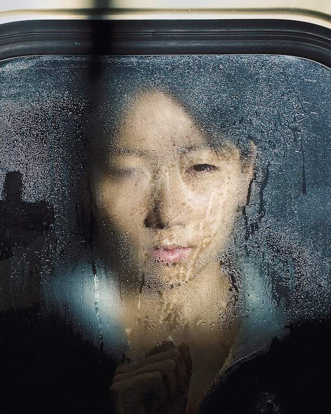 Người Nhật làm điều này trên tàu điện nhiều nhất thế giới - 3