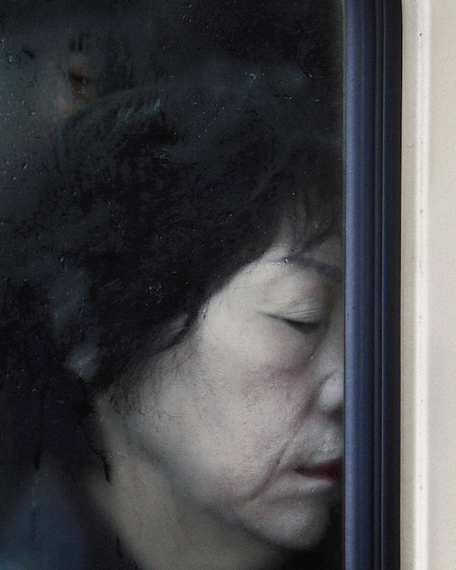 Người Nhật làm điều này trên tàu điện nhiều nhất thế giới - 8