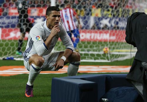 Real Madrid đá derby: Địa ngục ẩn nơi thiên đường - 2