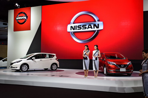 Xe nhỏ giá rẻ Nissan Note hoàn toàn mới chỉ 374 triệu đồng - 1