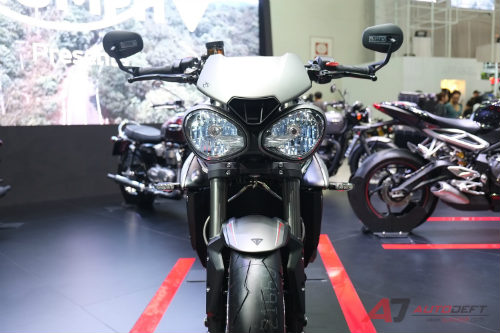 2017 Triumph Street Triple RS bao giờ về Việt Nam? - 1