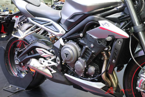 2017 Triumph Street Triple RS bao giờ về Việt Nam? - 3