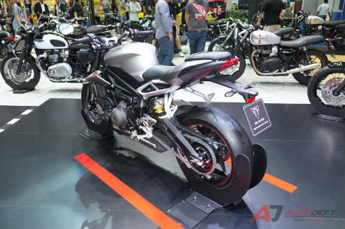 2017 Triumph Street Triple RS bao giờ về Việt Nam? - 5