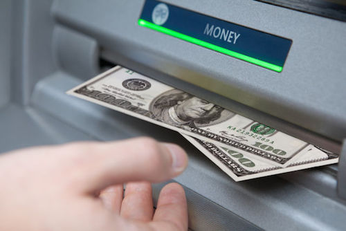 Phát hiện mới về thủ đoạn &#34;cướp&#34; tiền máy ATM của bọn hacker - 1