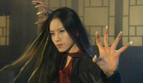 Choáng ngợp biệt thự của "ác nữ" đẹp nhất màn ảnh - 2