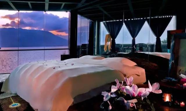 Choáng ngợp biệt thự của "ác nữ" đẹp nhất màn ảnh - 13