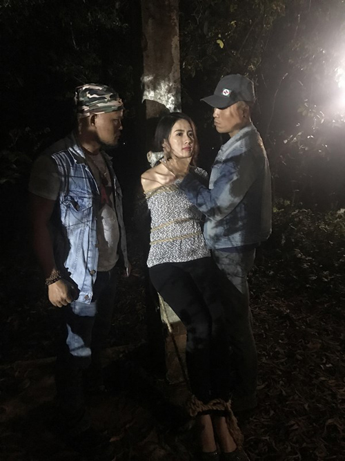 Mỹ nhân bầm dập vì đóng phim: Elly Trần chưa chắc "lỳ đòn" nhất! - 5