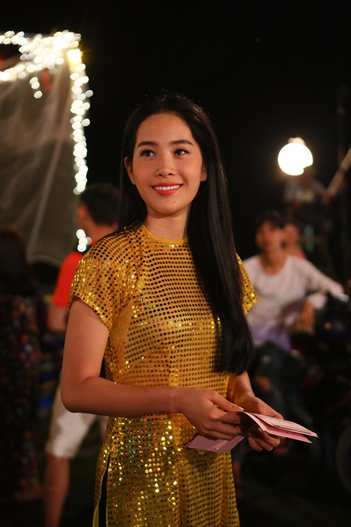 Mỹ nhân bầm dập vì đóng phim: Elly Trần chưa chắc "lỳ đòn" nhất! - 12