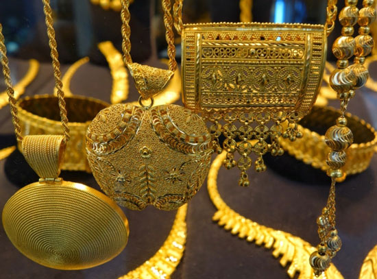 Giá vàng hôm nay 9/4/2017: Kịch tính, lập đỉnh - 1