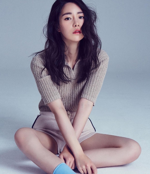 "Tình địch" Lưu Diệc Phi đời thường còn hút mắt hơn phim 19+ - 5