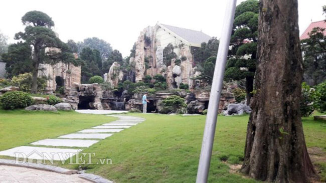 Hòn non bộ “độc nhất vô nhị” gần 100 tỷ đồng - 2