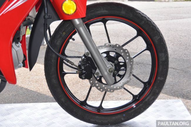 2017 Modenas Kriss MR2 có ba màu tùy chọn.