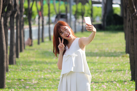 Ngất ngây với hoa kèn bên hầm Thủ Thiêm - 15