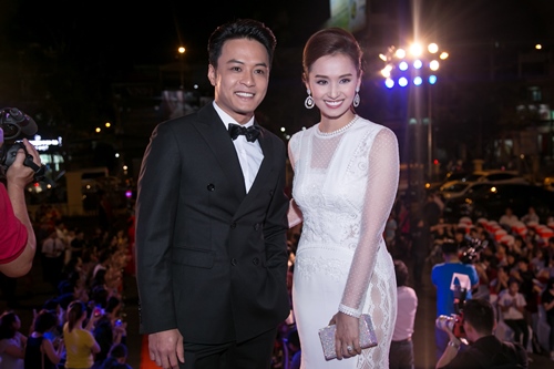 Minh Hằng, Quỳnh Chi hút mọi ánh nhìn trong đêm - 1