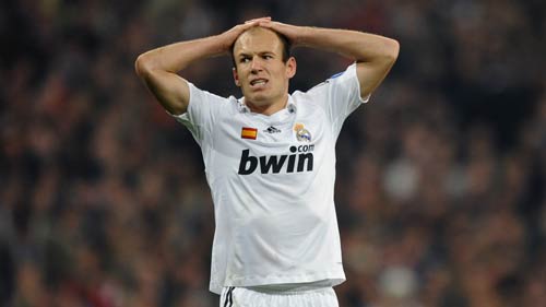 Ác mộng chờ Real: Robben rê bóng cứa lòng - 1