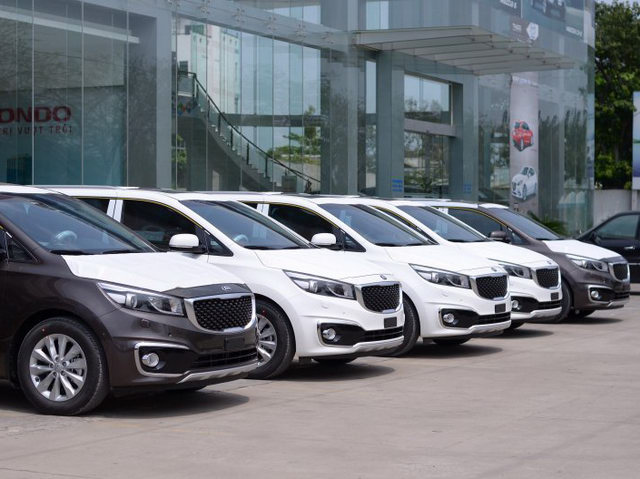 Sau 2 năm tại Việt Nam, Kia Sedona tiêu thụ được 4.000 xe - 1