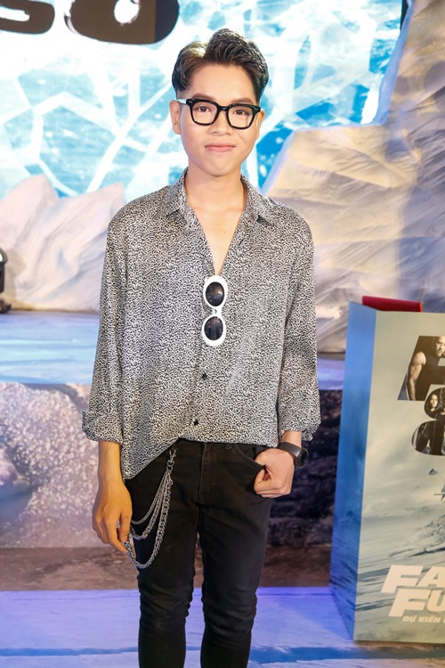 Hari Won đẹp lấn át các mỹ nhân gợi cảm trong đêm - 8