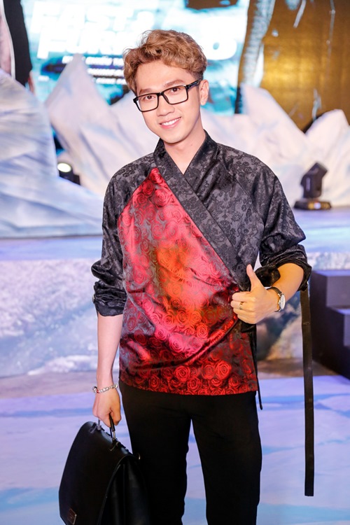 Hari Won đẹp lấn át các mỹ nhân gợi cảm trong đêm - 9