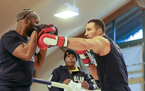 Đại chiến boxing Klitschko - Joshua: Sư tử leo &#34;Đỉnh Everest&#34; - 1