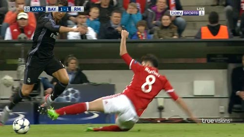 Ronaldo thăng hoa, những kẻ đối đầu phát điên vì ghen tức - 4