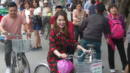 Châu Nhật Nguyên dẫn Hòa Minzy về quê gốc Hội An nghỉ dưỡng - 2