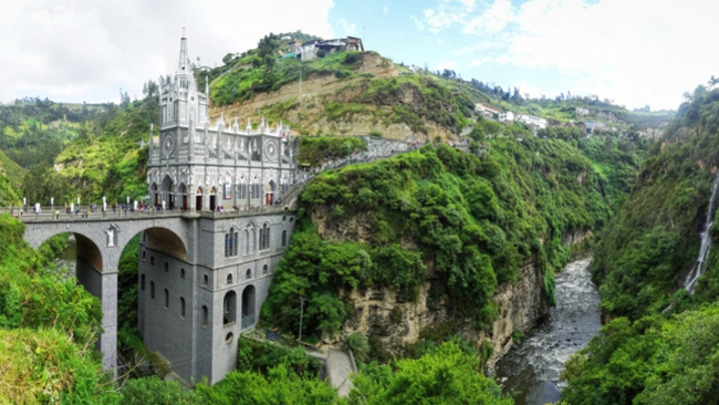 Kiến trúc đỉnh cao và nội thất sang trọng chính là điểm khác biệt thu hút của Las Lajas.
