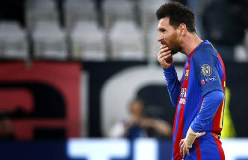 Đua QBV: Messi trong cơn bĩ cực, Ronaldo bứt đi thật xa - 1