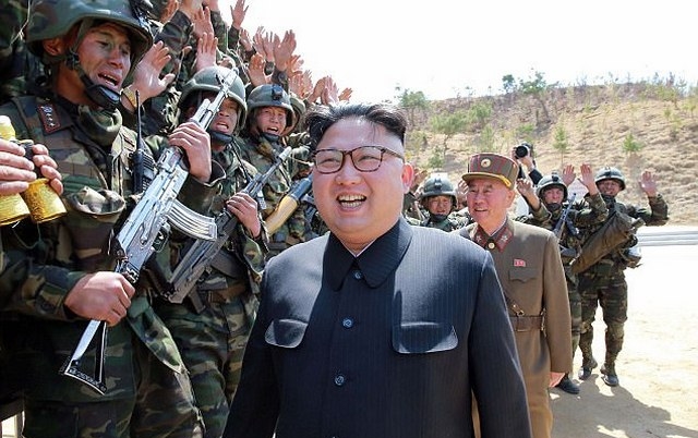 Nếu nguy cấp, Kim Jong-un sẽ tung đòn thảm khốc? - 1