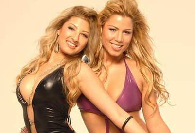 Cô gái đánh bật dàn "chân dài" vây quanh Ronaldinho là ai? - 4