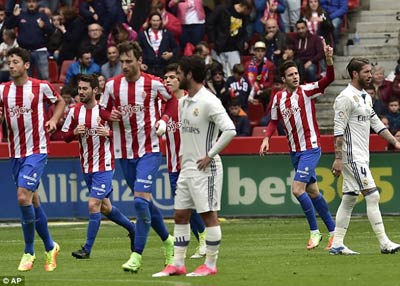 Chi tiết Gijon - Real Madrid: Cú sút xa vỡ òa (KT) - 7