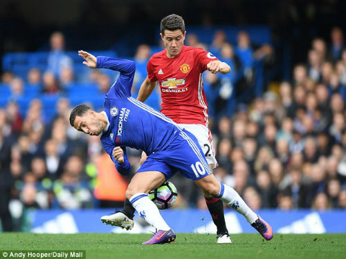 MU được lợi: Triệu fan Chelsea nổi giận, chuyên gia phản đối - 2