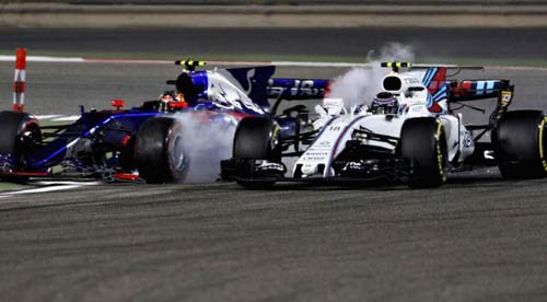 Đua xe F1, Bahrain GP: Bước ngoặt ở cú "domino" tai nạn - 3
