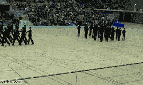 Ảnh động: Màn phối hợp ăn ý ngoài sức tưởng tượng - 9