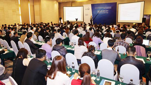 Từ cậu bé giao báo trở thành tỷ phú bất động sản - 3