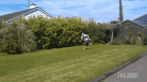 Ảnh động: Giờ thì biết thế nào là ngã "sấp mặt" nhé! - 7