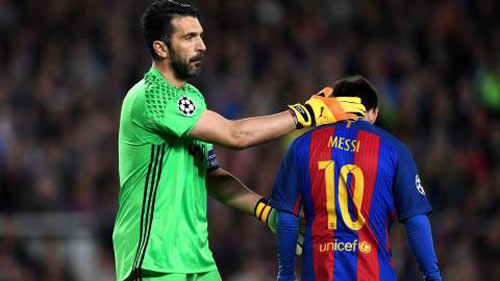 Barca cay đắng bị loại: Messi ngã đập mặt, Neymar tức tưởi - 4