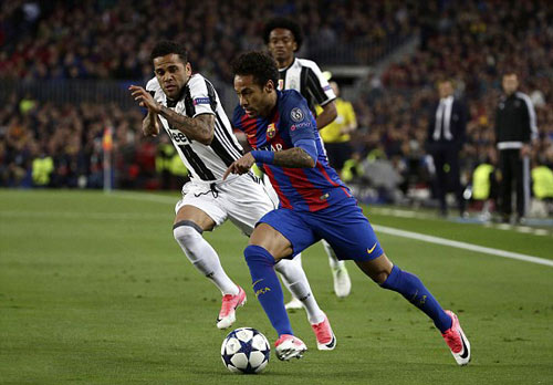 Barca cay đắng bị loại: Messi ngã đập mặt, Neymar tức tưởi - 2