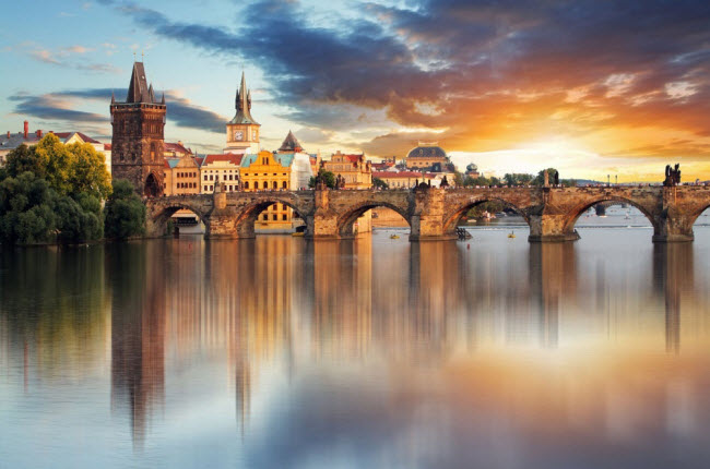 Cầu Charles ở thành phố Prague, Cộng hòa Czech.