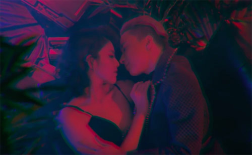 Thành viên 365 gây sốc với MV toàn cảnh 18+ với gái Tây - 2