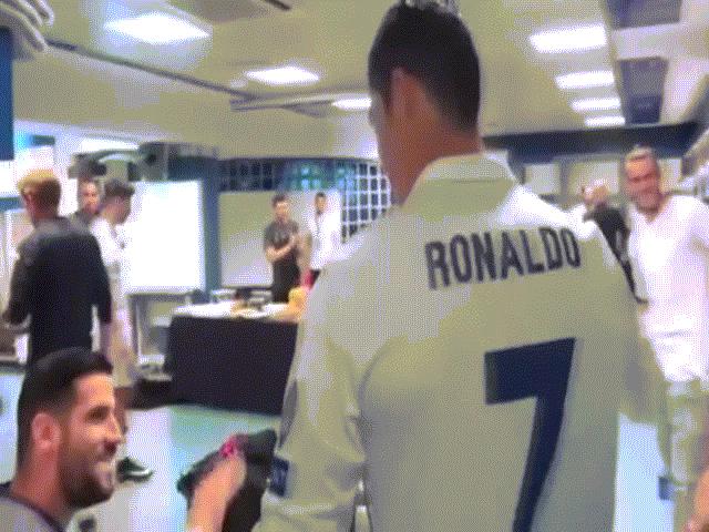 Ronaldo, Bale ăn mừng thân thiết, xóa tin đồn mâu thuẫn