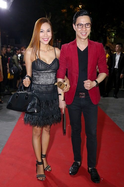 Minh Hằng vẫn gợi cảm đi diễn sau khi "khóc cạn nước mắt" - 7