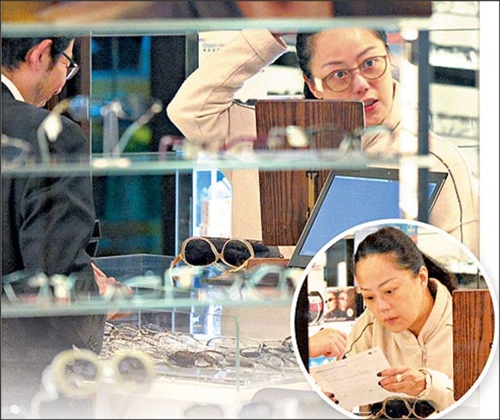 Chân dài bốc lửa khiến hai tỷ phú phá sản giờ ra sao? - 15