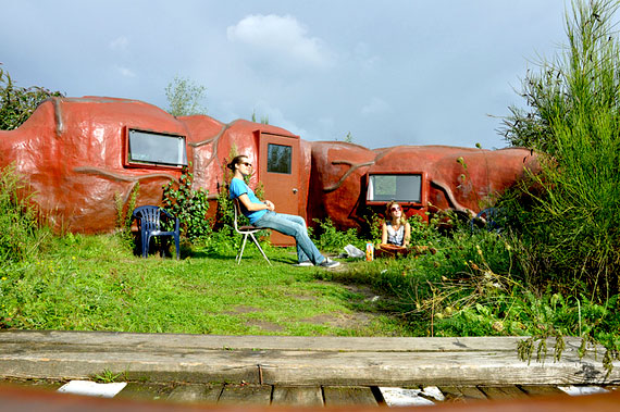 Bạn có muốn ngủ một đêm trong “khách sạn hậu môn”? - 4