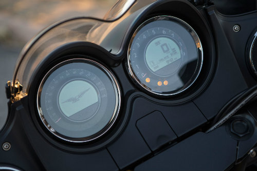 So kè xế khủng Moto Guzzi MGX-21 và Victory Magnum X-1 - 4
