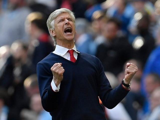 Arsenal: Wenger thức thời, muộn còn hơn không