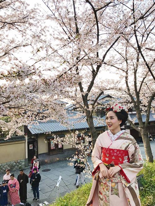 Giới trẻ Việt vi vu khắp thế giới chụp ảnh với hoa anh đào - 5