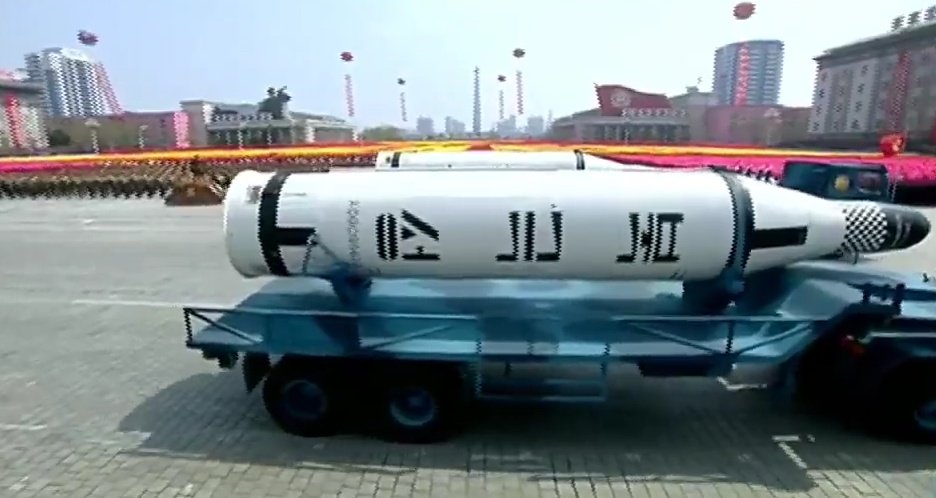 Kim Jong-un thay đổi sức mạnh quân sự Triều Tiên ra sao - 3